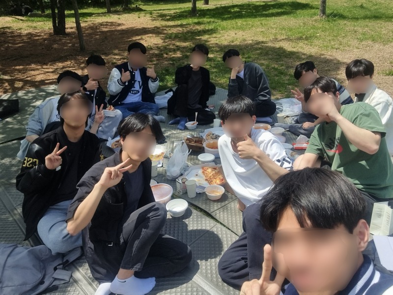 picnic1.jpg